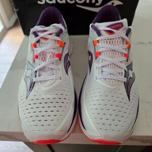 Saucony endorphin speed 4 Women's 10